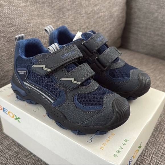 Geox Boy's Buller Mesh Low Top Sneakers Toddler Kids 10.5US 28EU New - Picture 6 of 14